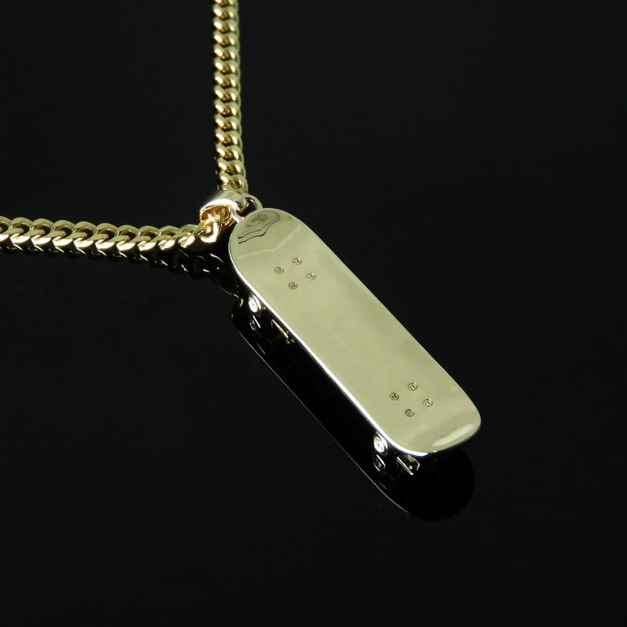 PERSONALIZED SKATEBOARD PENDANT (GOLD)