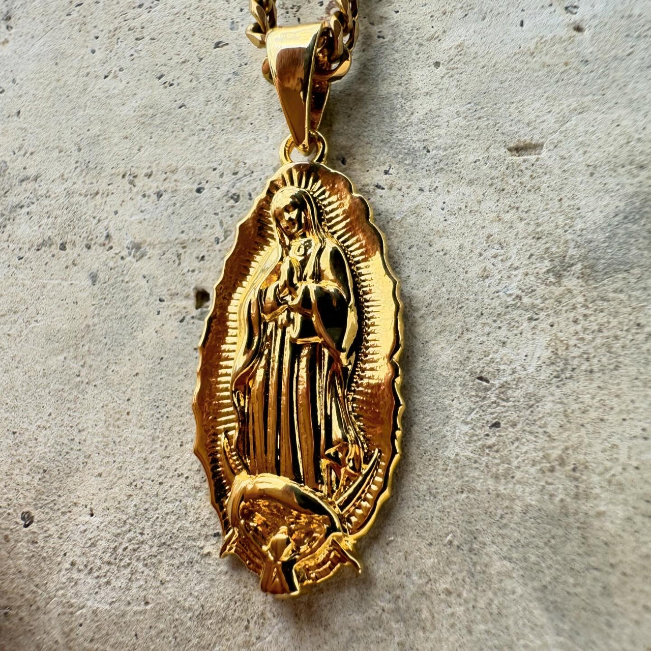 ANHÄNGER LADY GUADALUPE (GOLD)