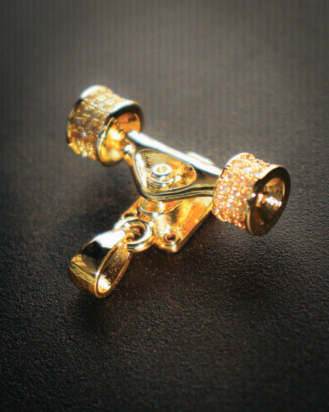 ICED OUT Truck-Anhänger (Gold)