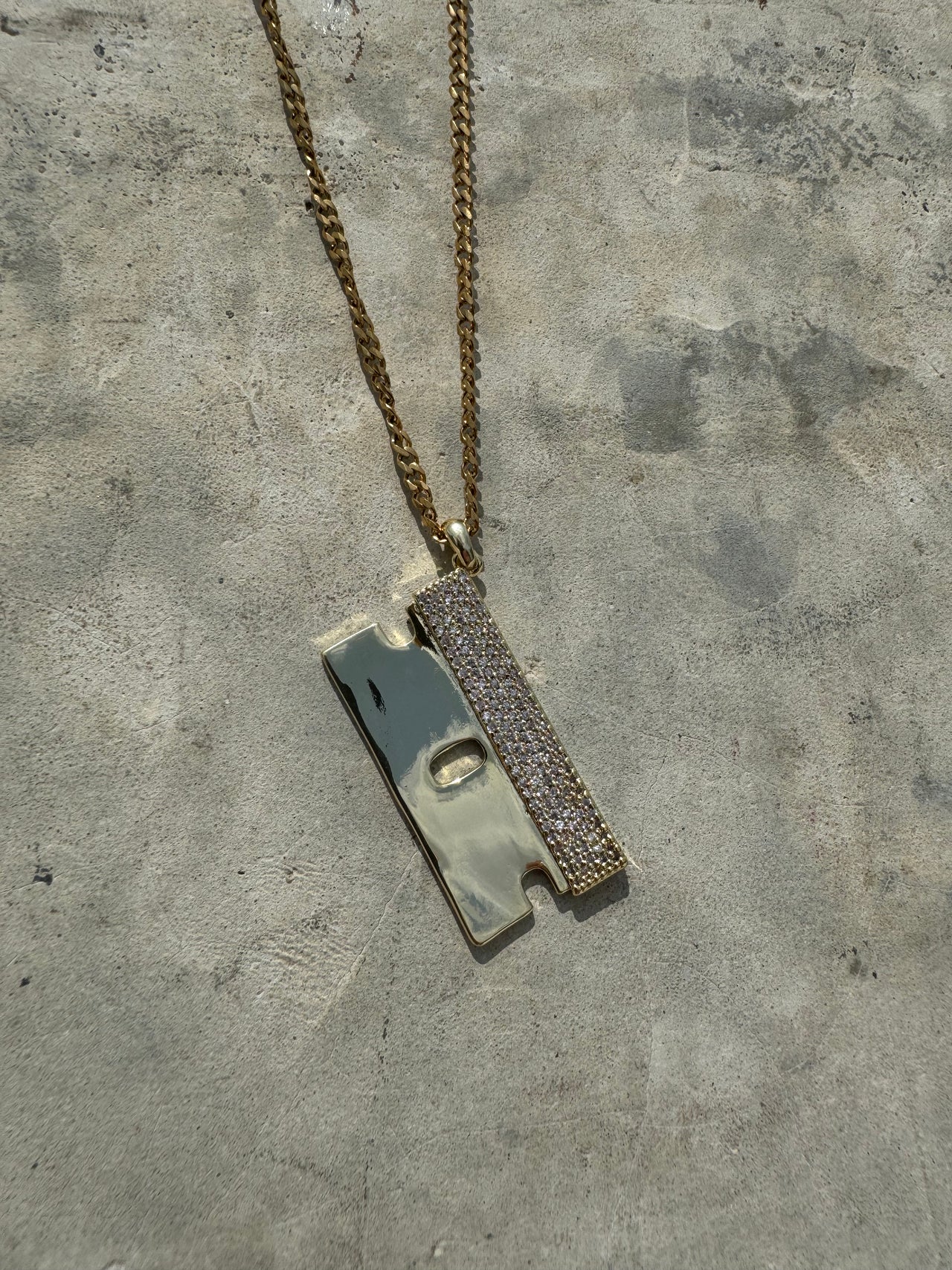 ICED OUT RAZOR BLADE PENDANT (GOLD)
