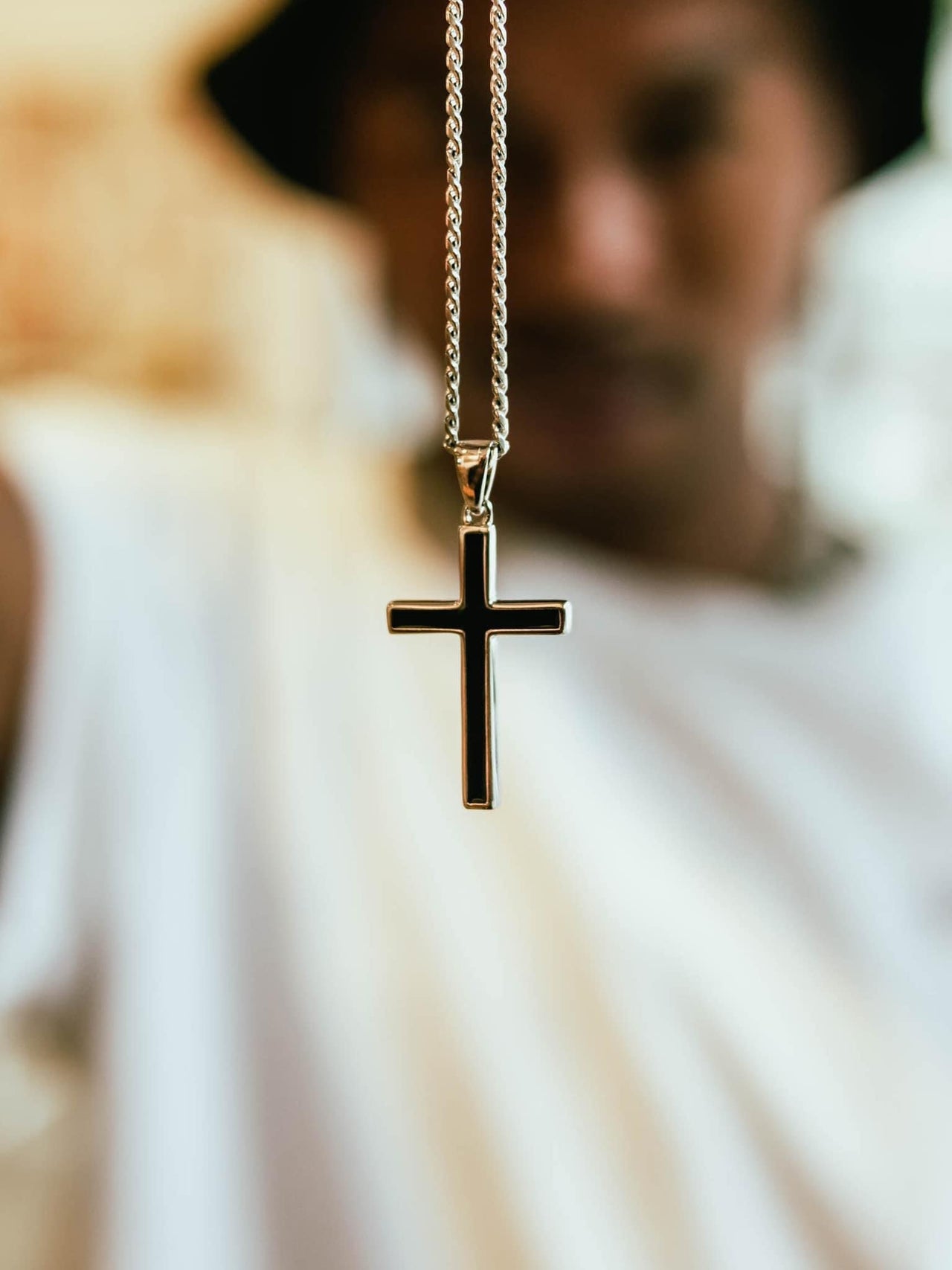 Colgante de cruz de doble cara (plata)