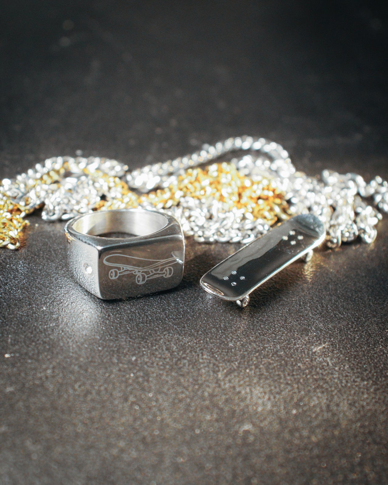 Skateboard Pendant & Ring Bundle (Silver)